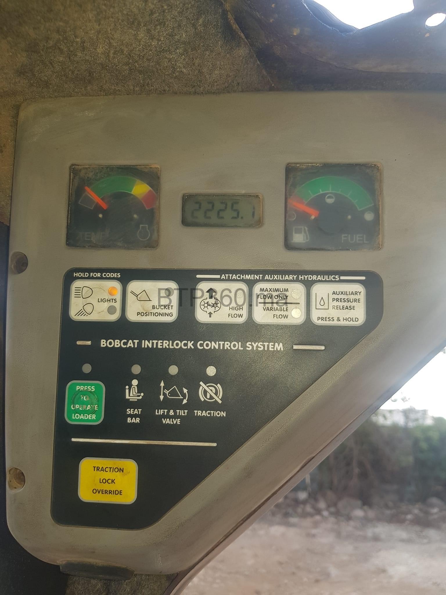 4951A0AA-FDA4-45CD-A2E0-3E3559C729BD