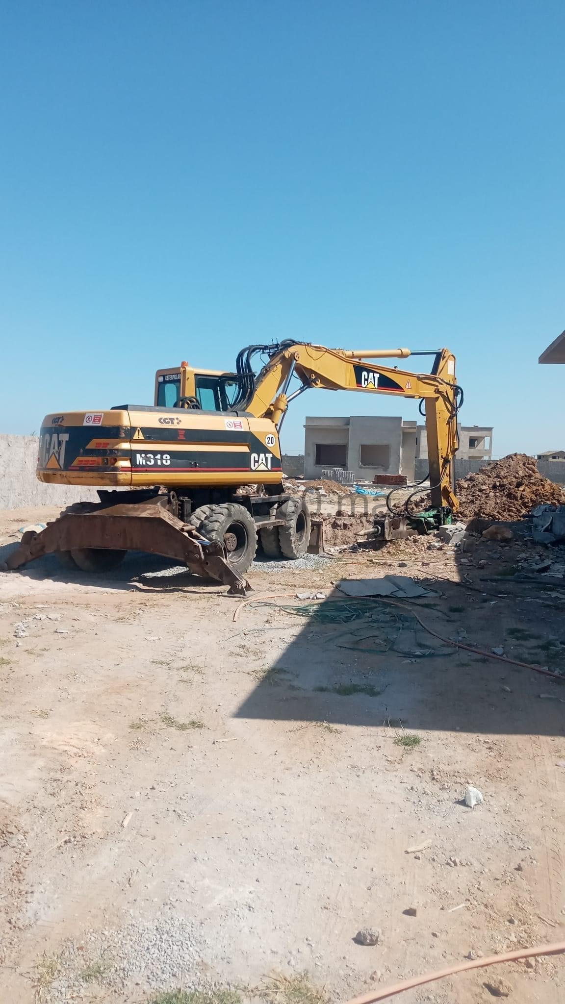 A6AEB85D-14C9-4250-81AC-8FB25866B426