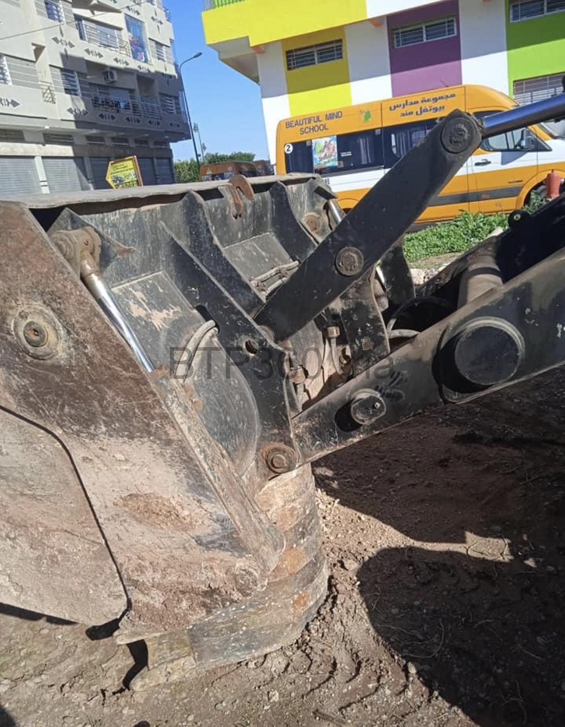 6E25A5BA-6A95-483B-B473-042D7A086DDC