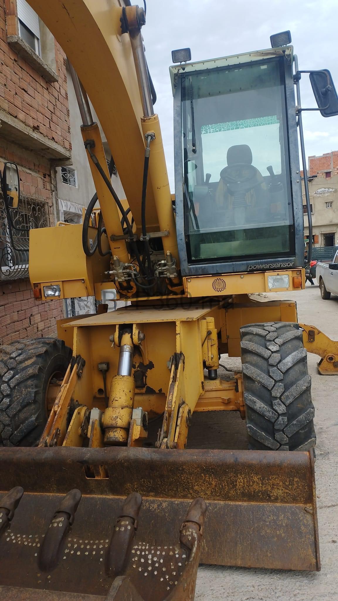 810E7A27-98AC-4CE5-A4CF-9B6F32B121A6