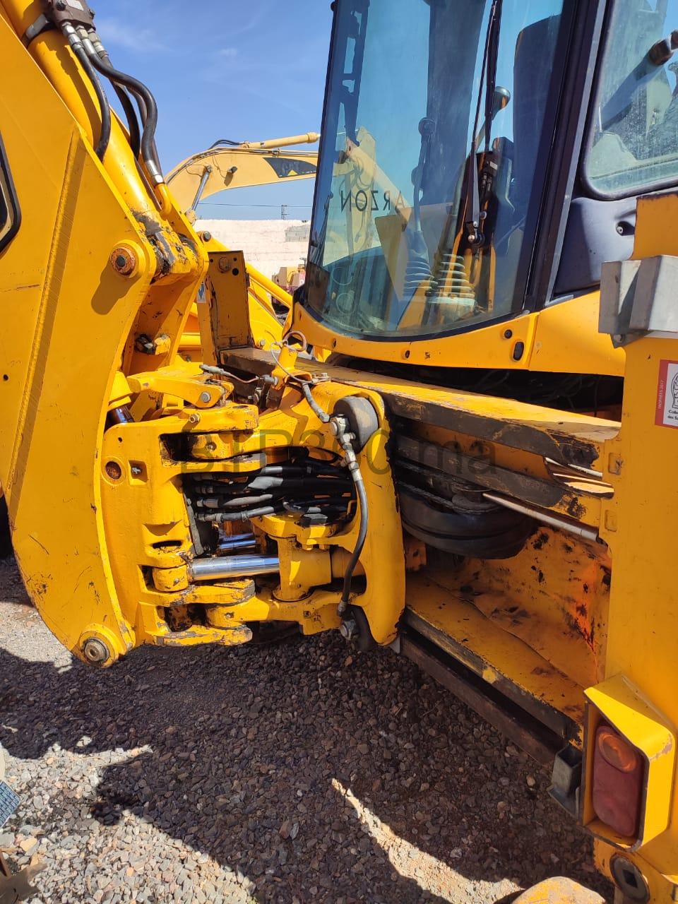 CF9017AC-F185-4E3C-9855-50C1E333E134