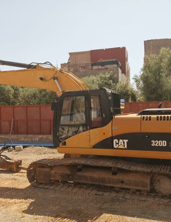 pelle hydraulique 320DL Caterpillar Année 2007